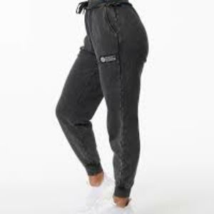 Alphalete very terry joggers onyx small